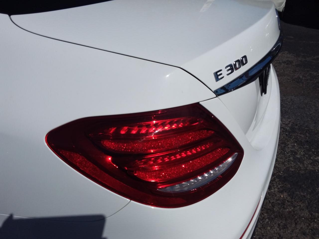 Mercedes-Benz E-Class E300 Luxury Sedan 2019