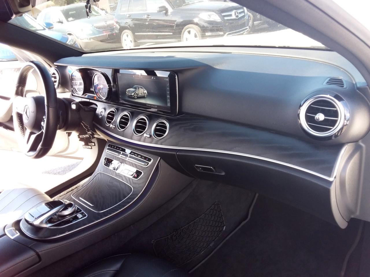 Mercedes-Benz E-Class E300 Luxury Sedan 2019