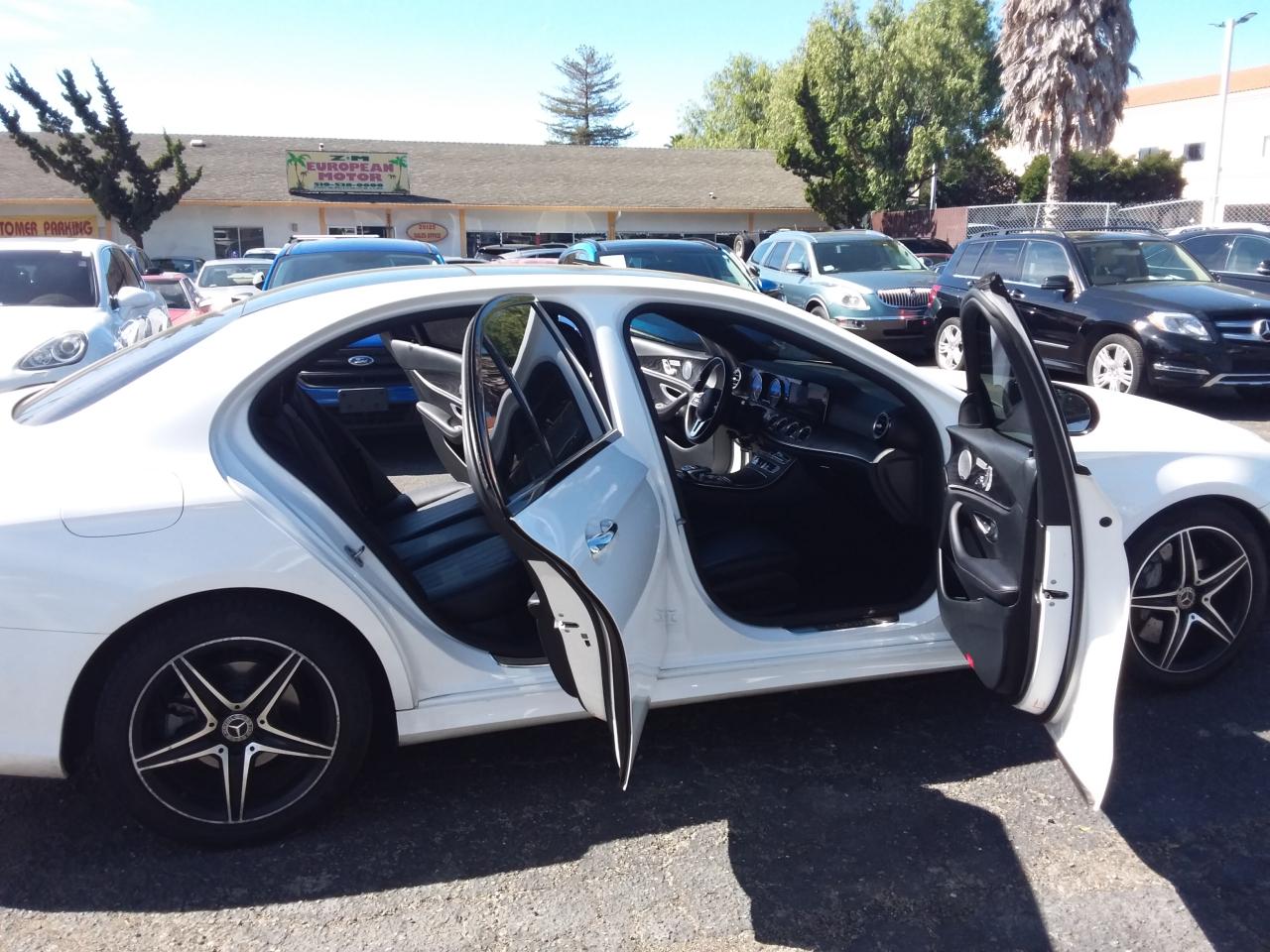 Mercedes-Benz E-Class E300 Luxury Sedan 2019