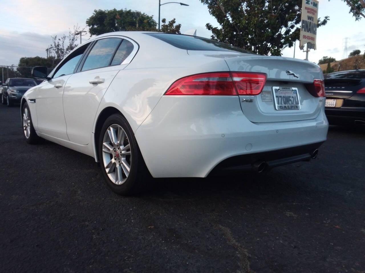 Jaguar XE 25t Premium 2017