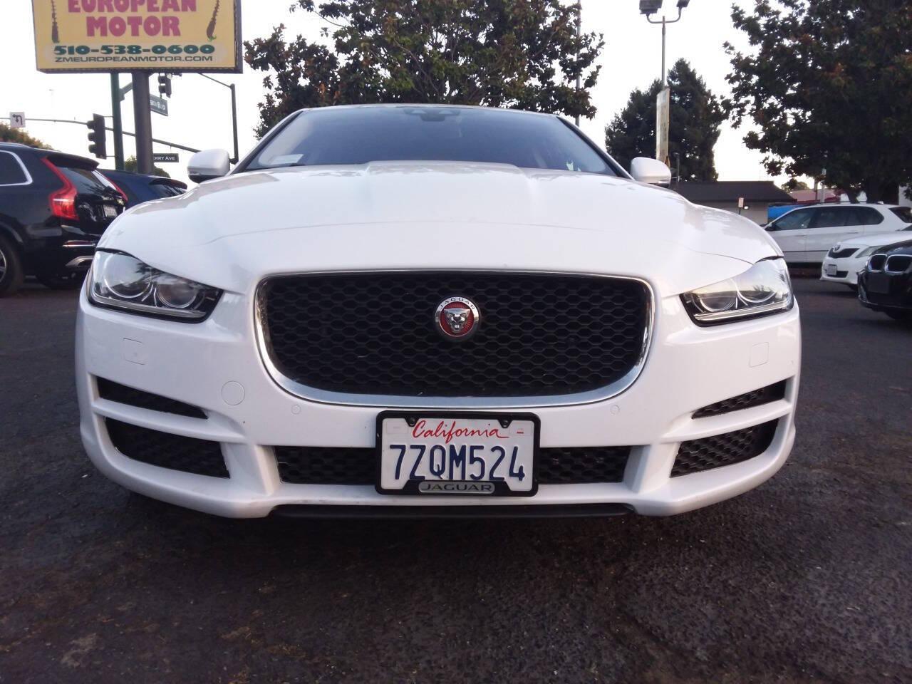 Jaguar XE 25t Premium 2017