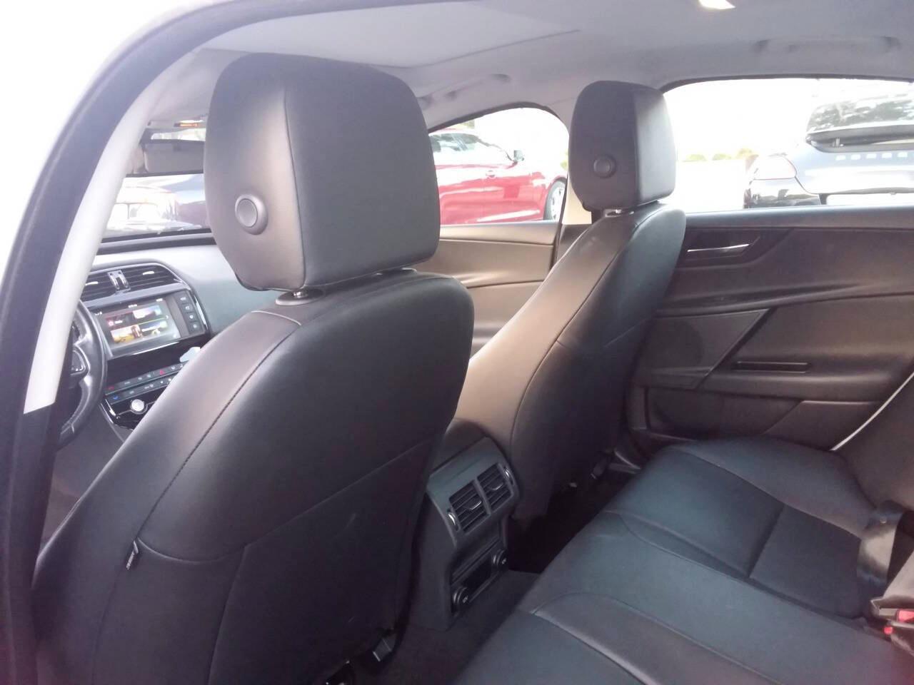 Jaguar XE 25t Premium 2017