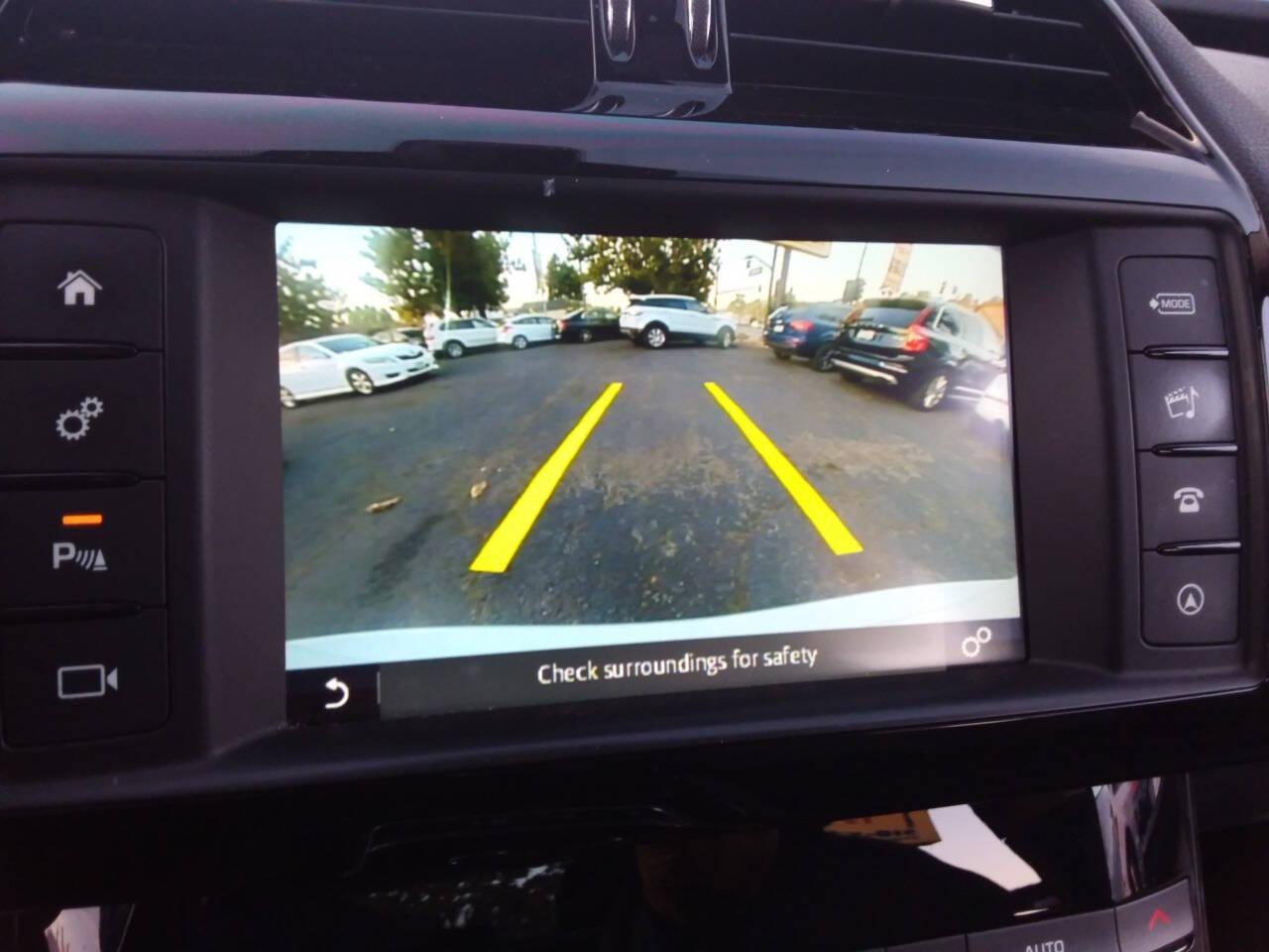 Jaguar XE 25t Premium 2017