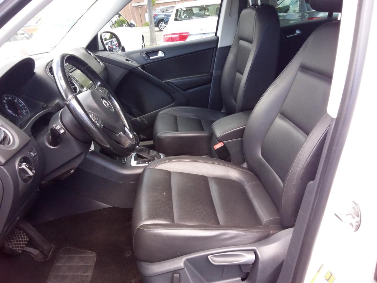 Volkswagen Tiguan S 2015