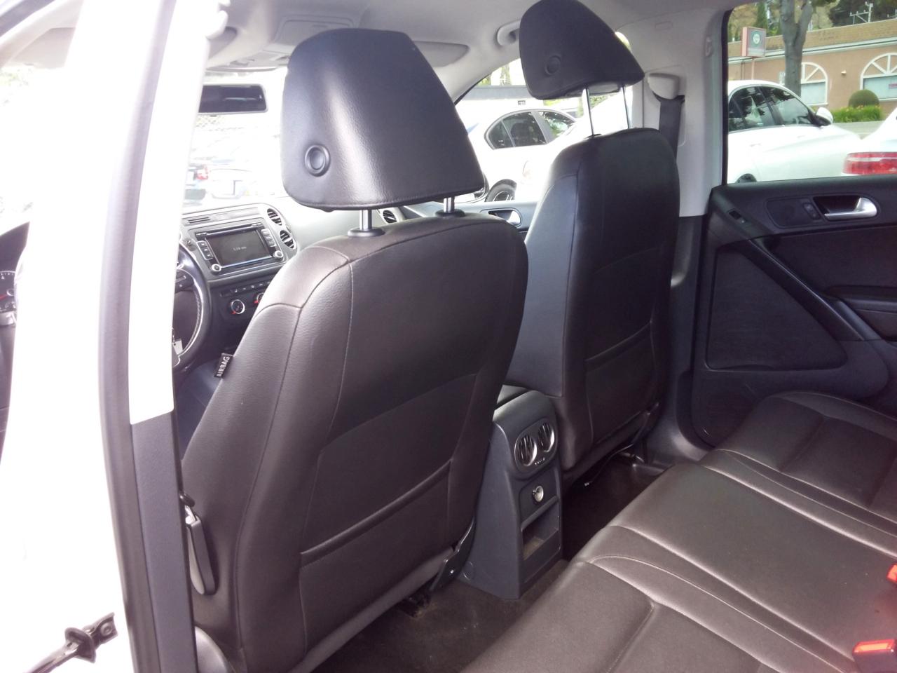 Volkswagen Tiguan S 2015