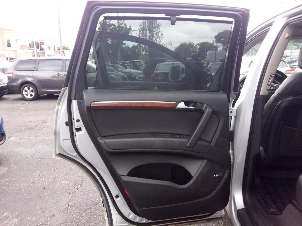 Audi Q7 3.0T Premium Plus quattro 2015