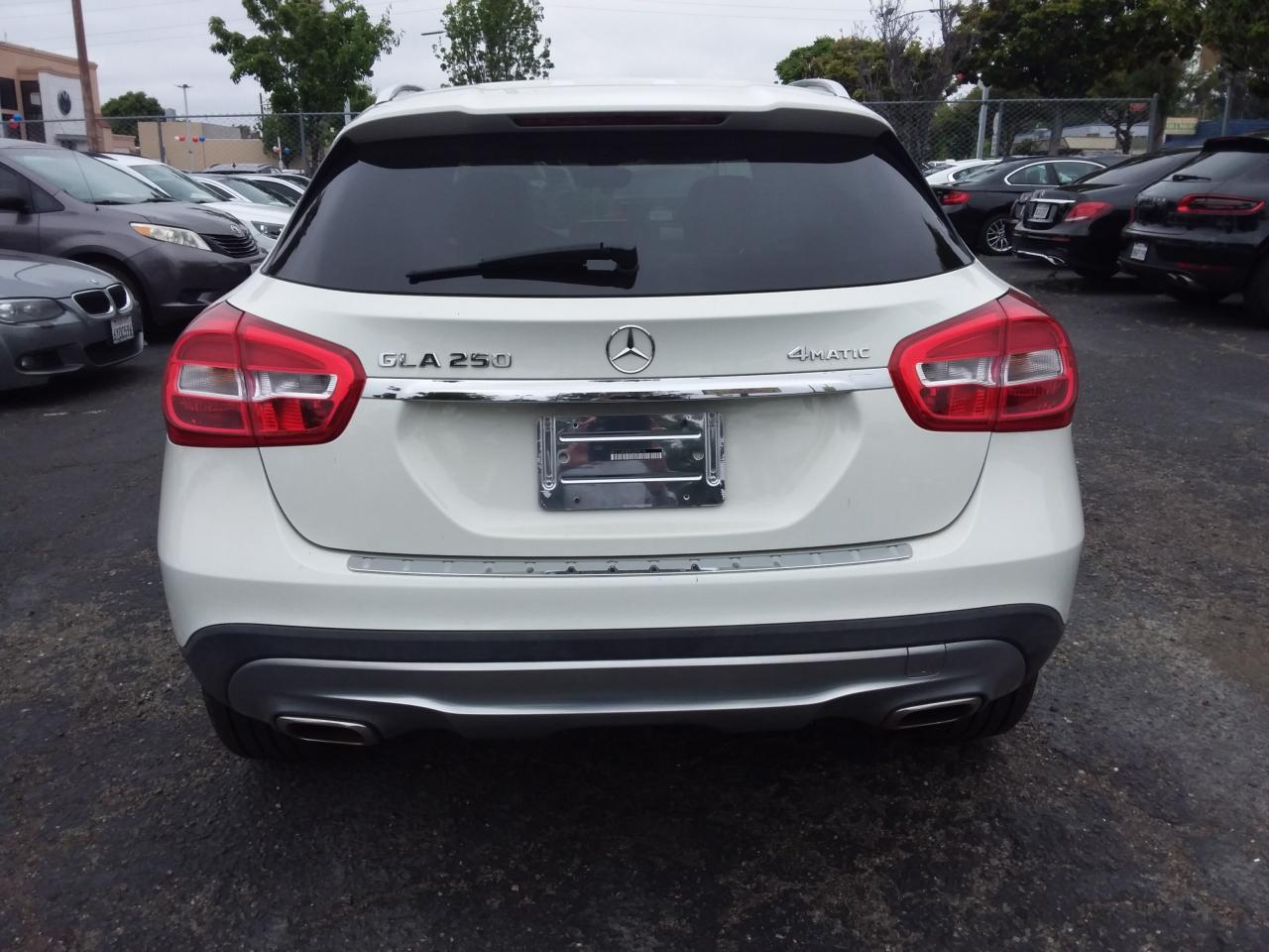 Mercedes-Benz GLA-Class GLA250 4MATIC 2017