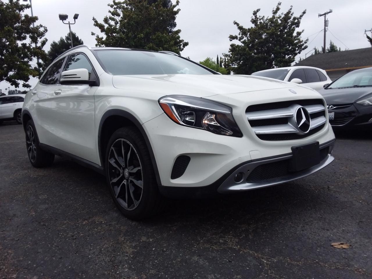Mercedes-Benz GLA-Class GLA250 4MATIC 2017