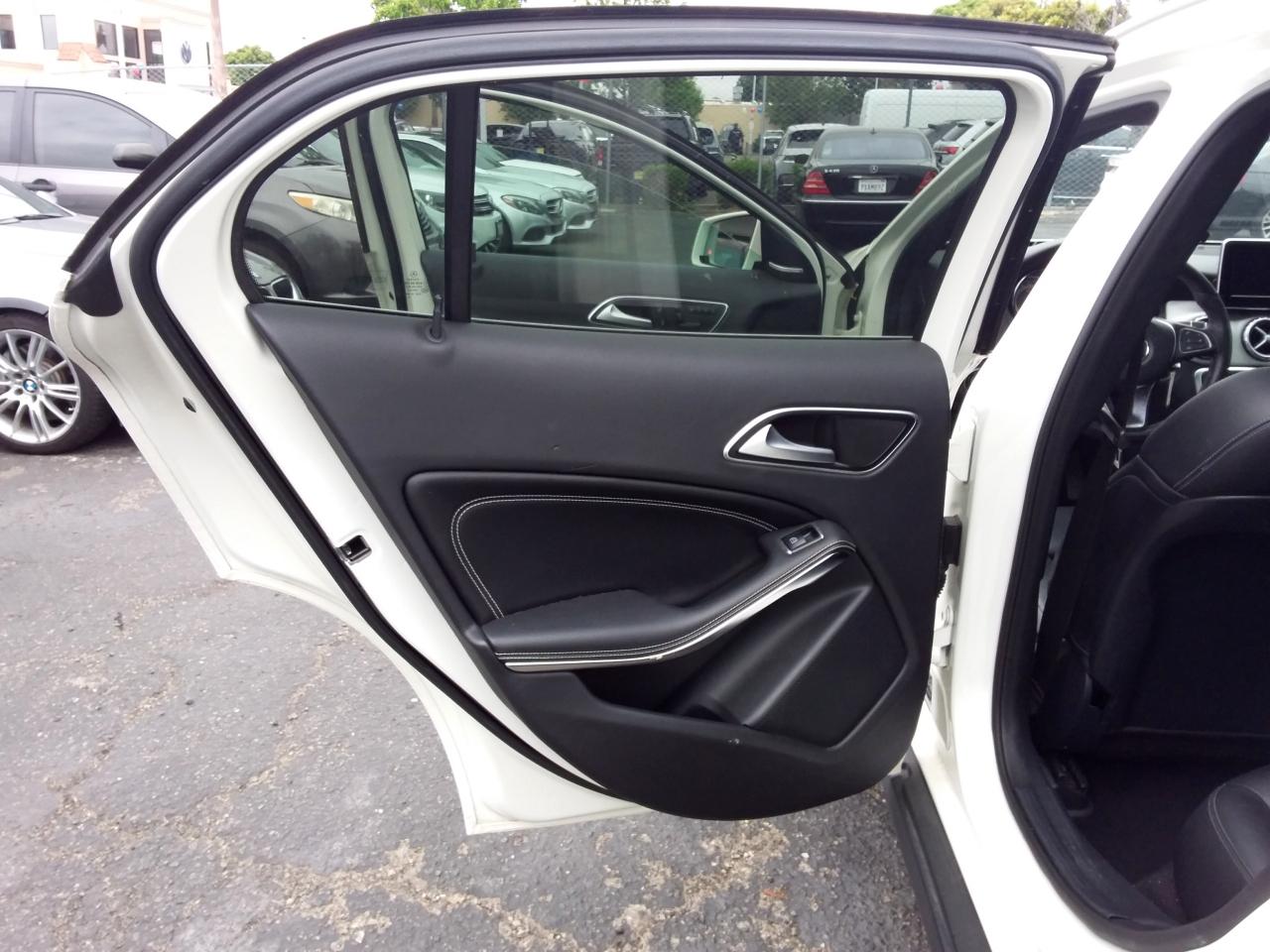 Mercedes-Benz GLA-Class GLA250 4MATIC 2017