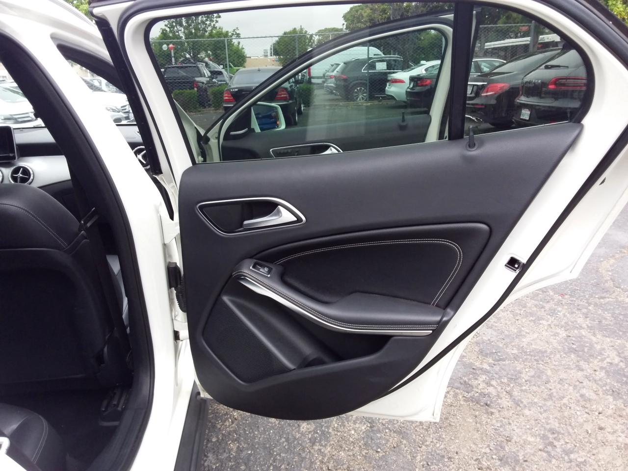 Mercedes-Benz GLA-Class GLA250 4MATIC 2017