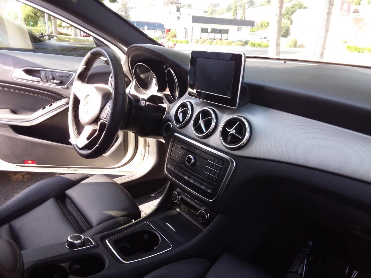 Mercedes-Benz GLA-Class GLA250 4MATIC 2017