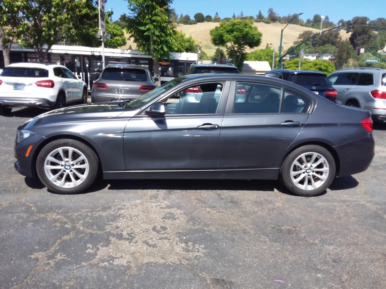 BMW 3-Series 320i Sedan 2016