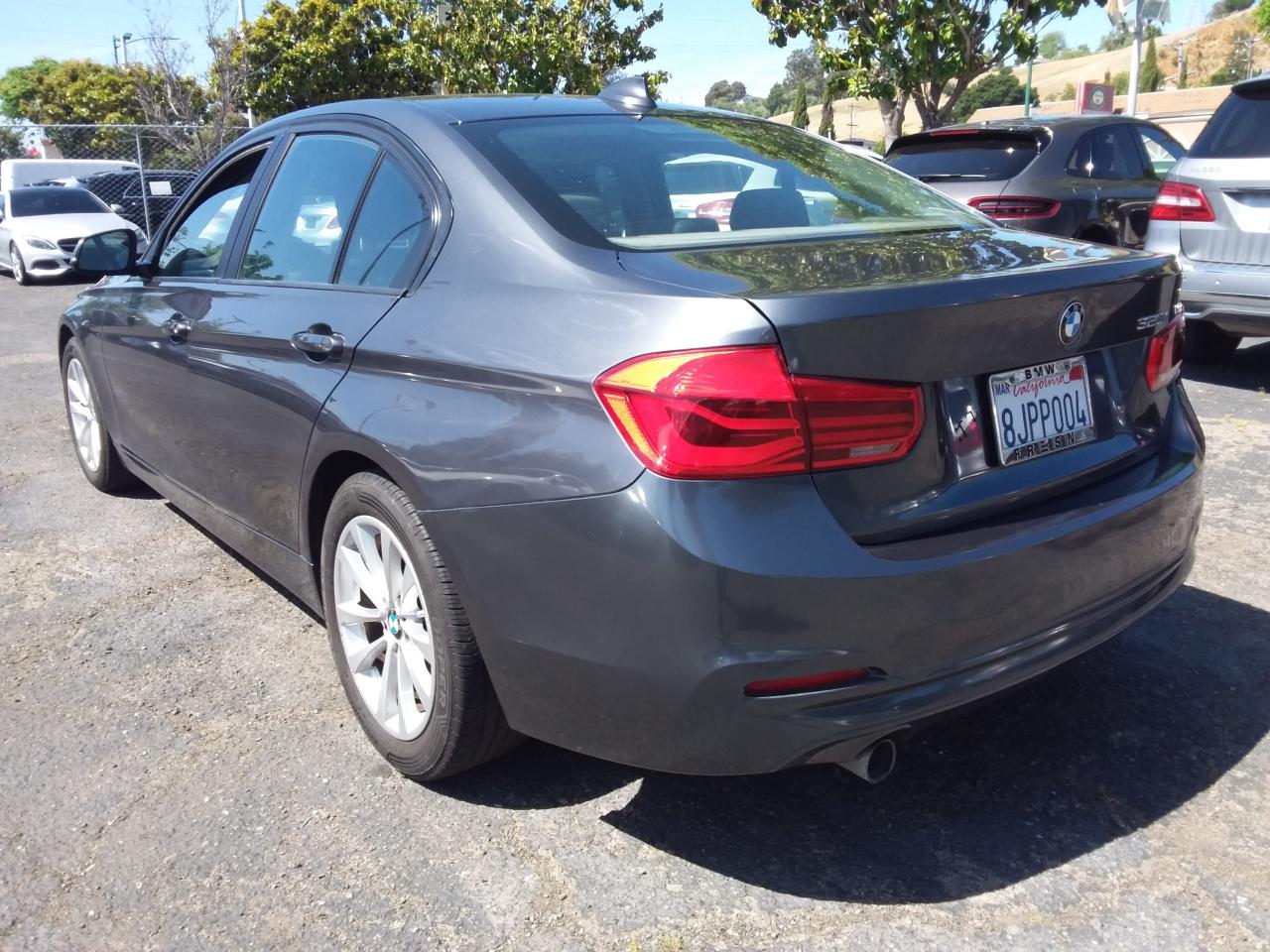 BMW 3-Series 320i Sedan 2016