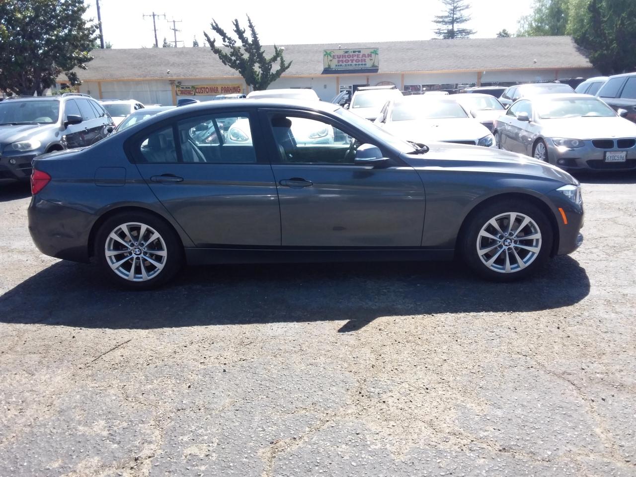 BMW 3-Series 320i Sedan 2016