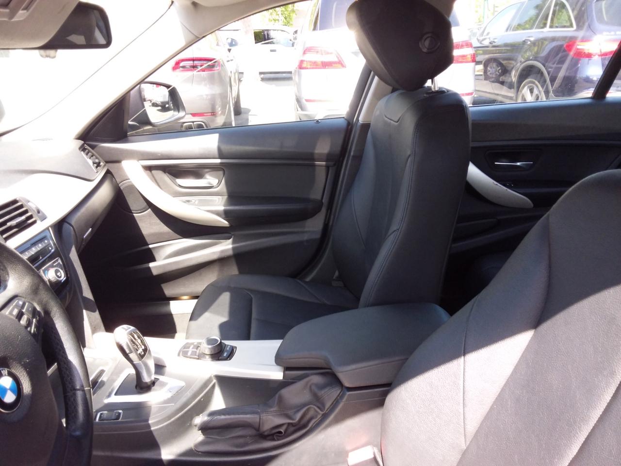 BMW 3-Series 320i Sedan 2016