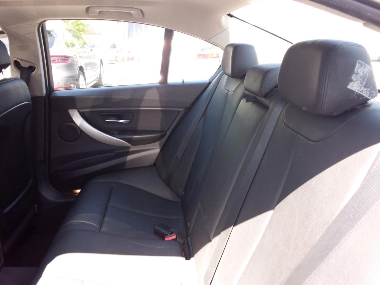 BMW 3-Series 320i Sedan 2016
