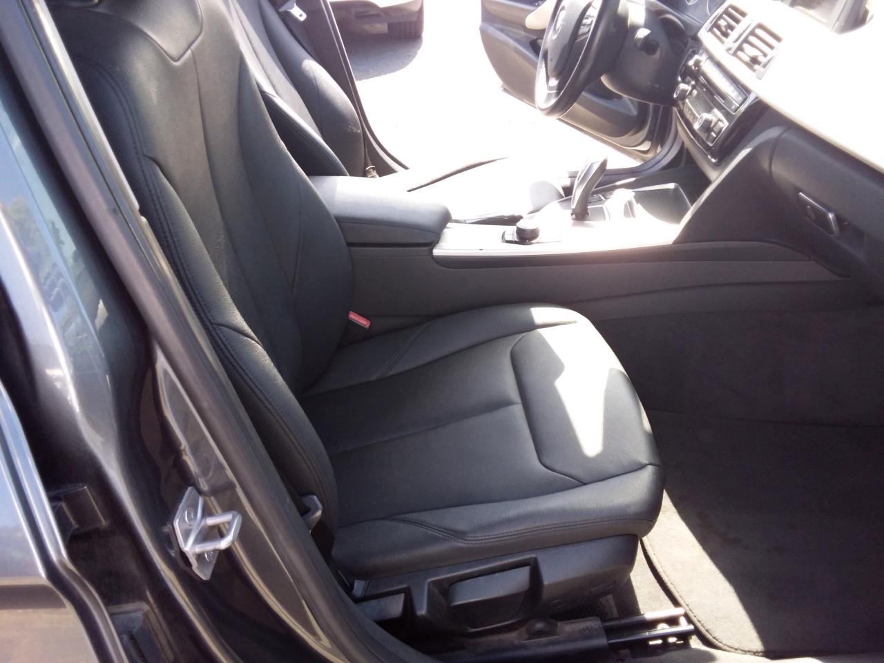 BMW 3-Series 320i Sedan 2016