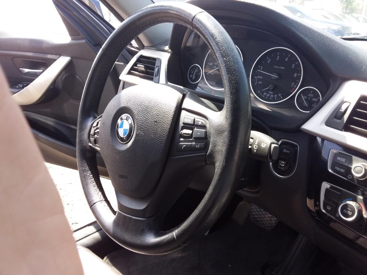 BMW 3-Series 320i Sedan 2016