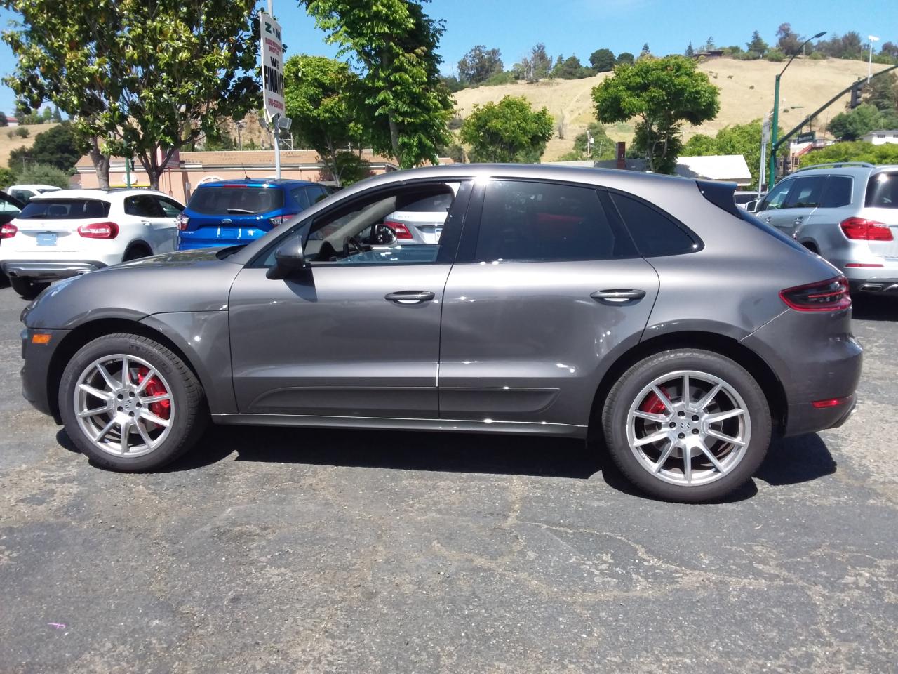 Porsche Macan Turbo 2015
