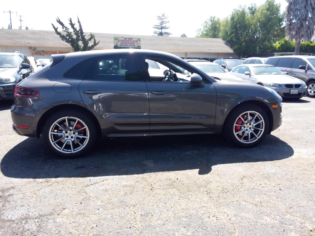 Porsche Macan Turbo 2015