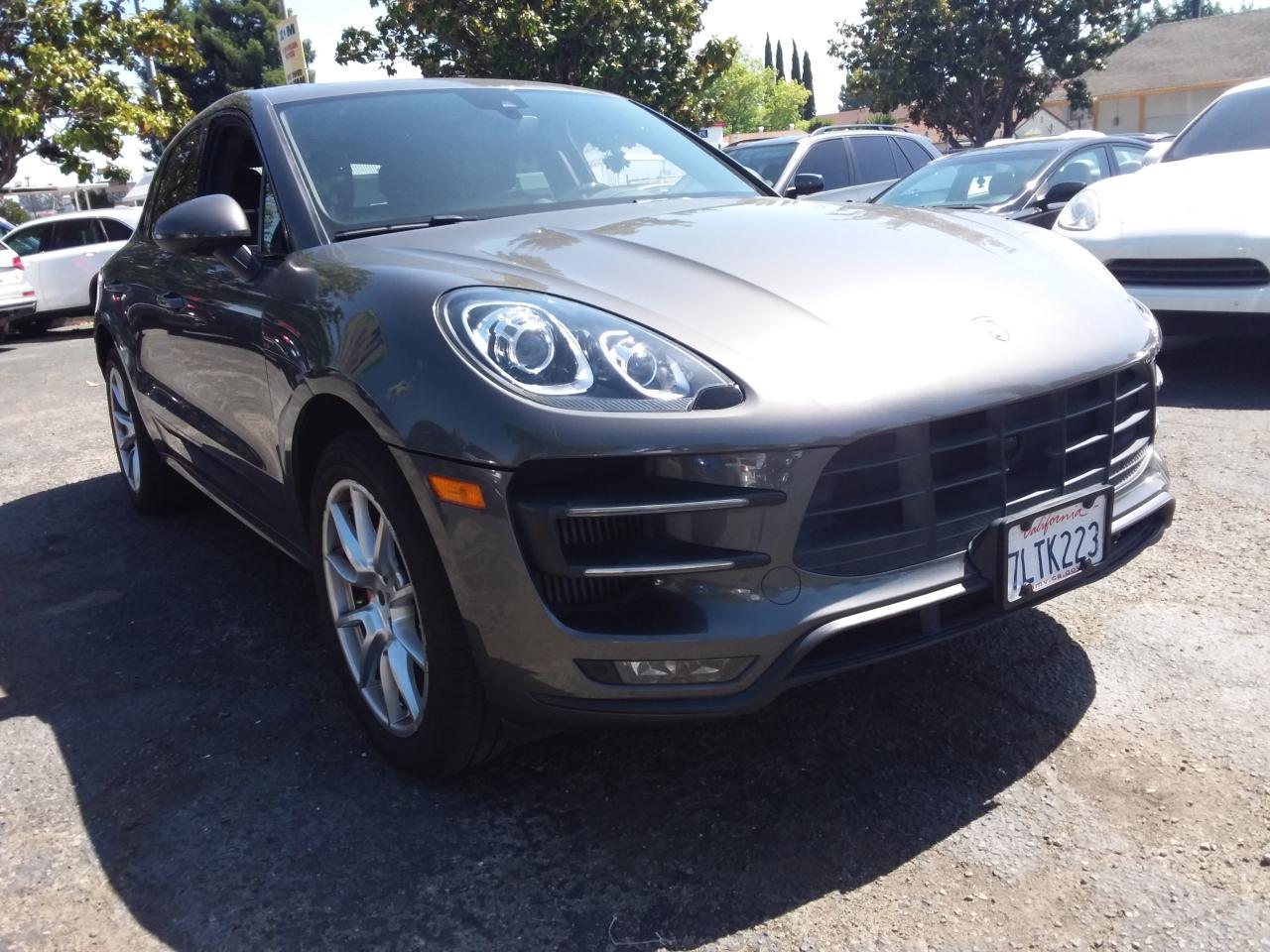 Porsche Macan Turbo 2015