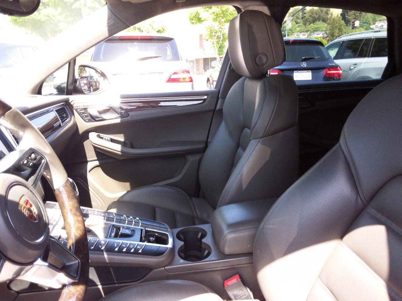 Porsche Macan Turbo 2015