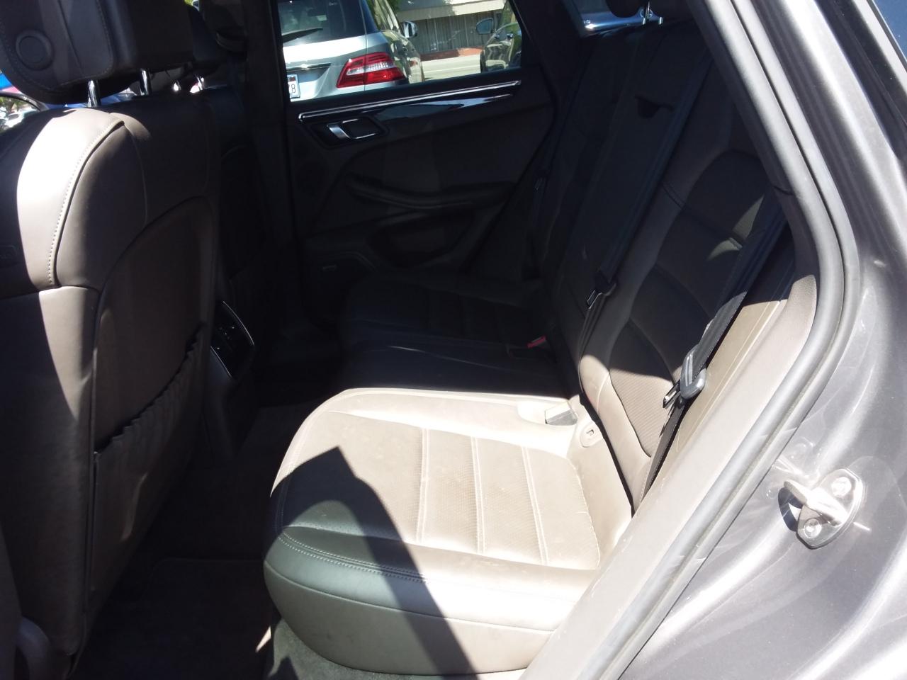 Porsche Macan Turbo 2015
