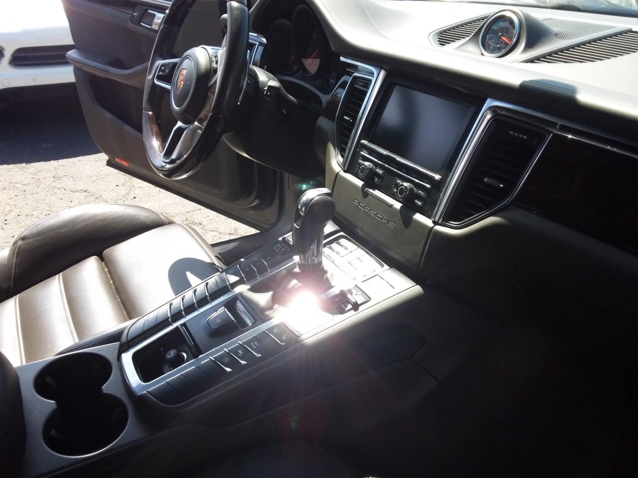 Porsche Macan Turbo 2015