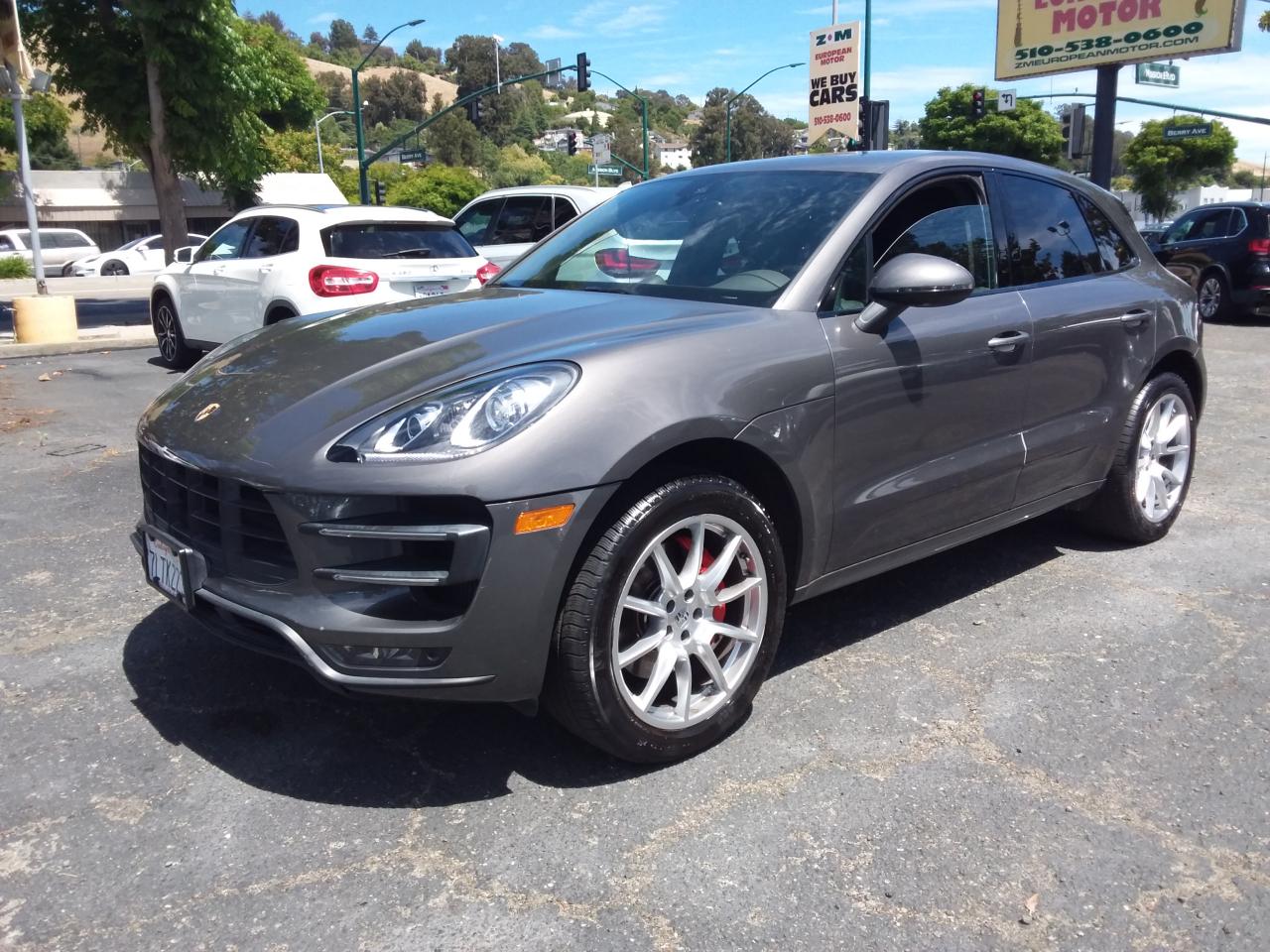 Porsche Macan Turbo 2015
