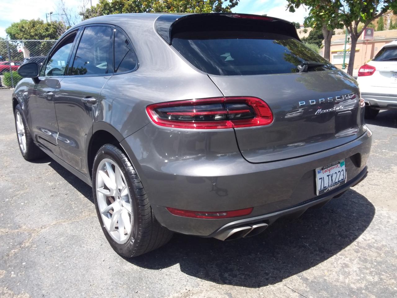 Porsche Macan Turbo 2015