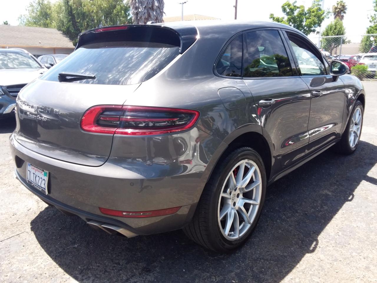 Porsche Macan Turbo 2015