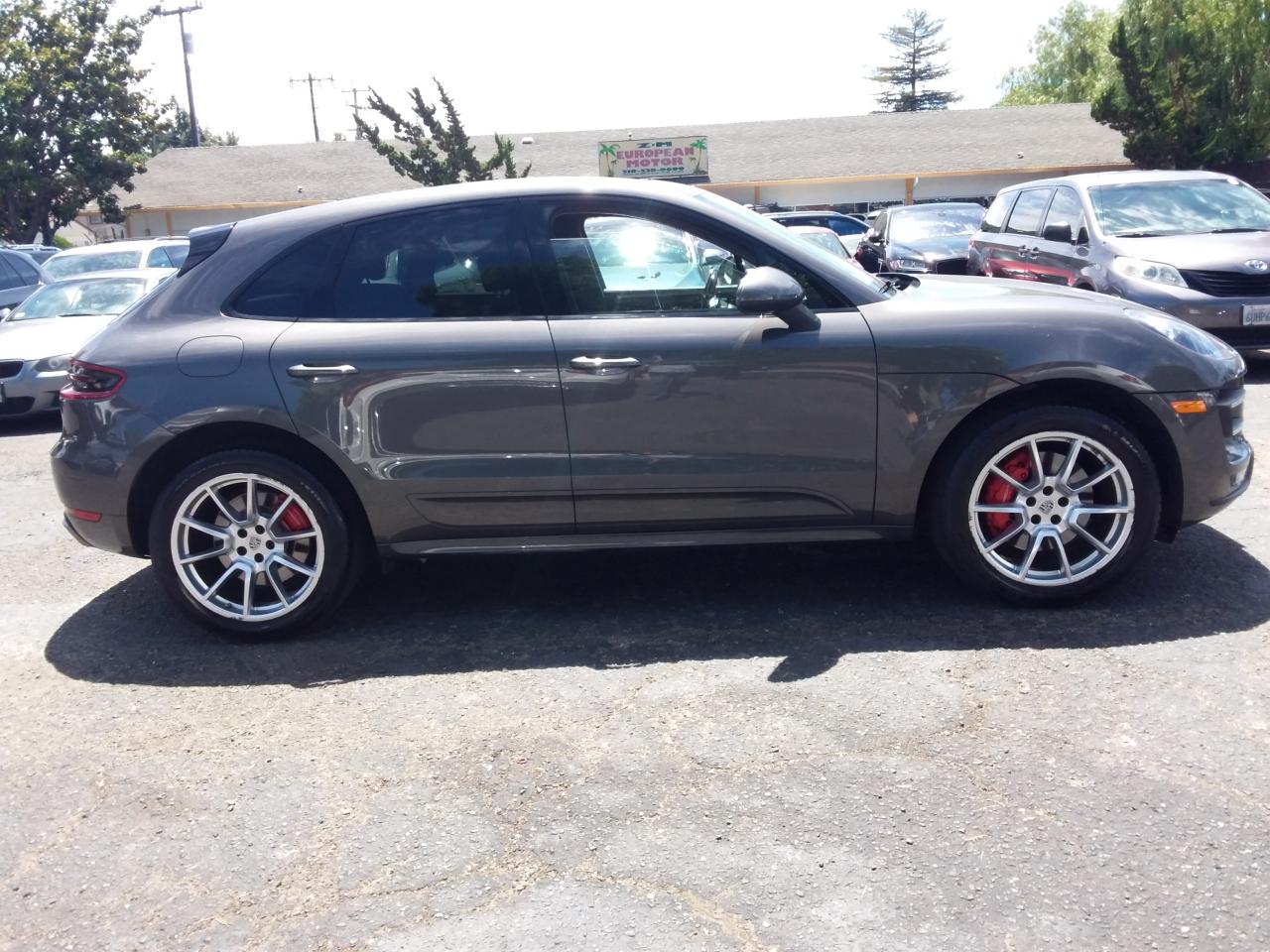 Porsche Macan Turbo 2015