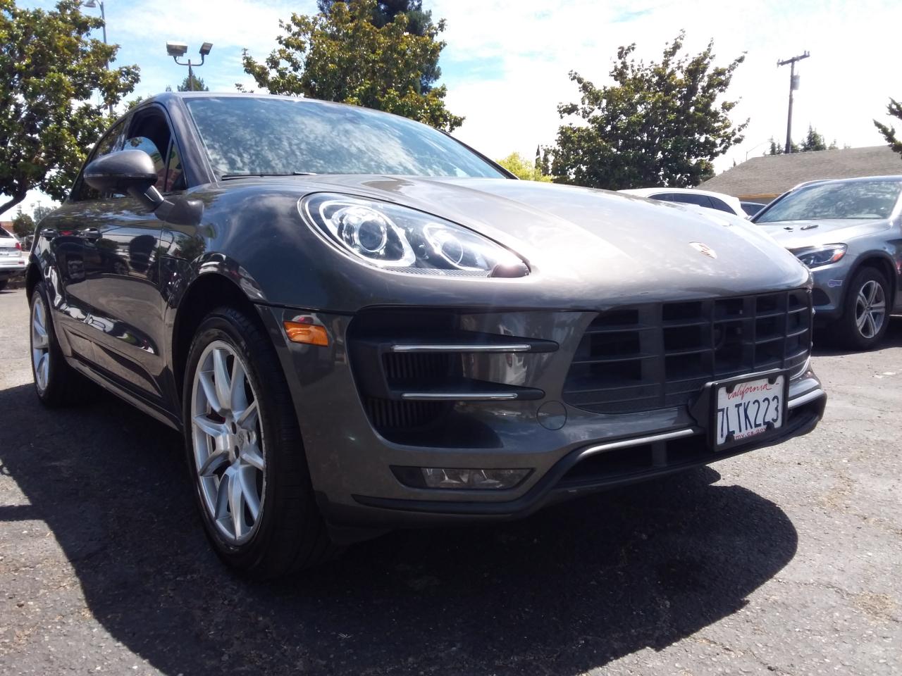 Porsche Macan Turbo 2015