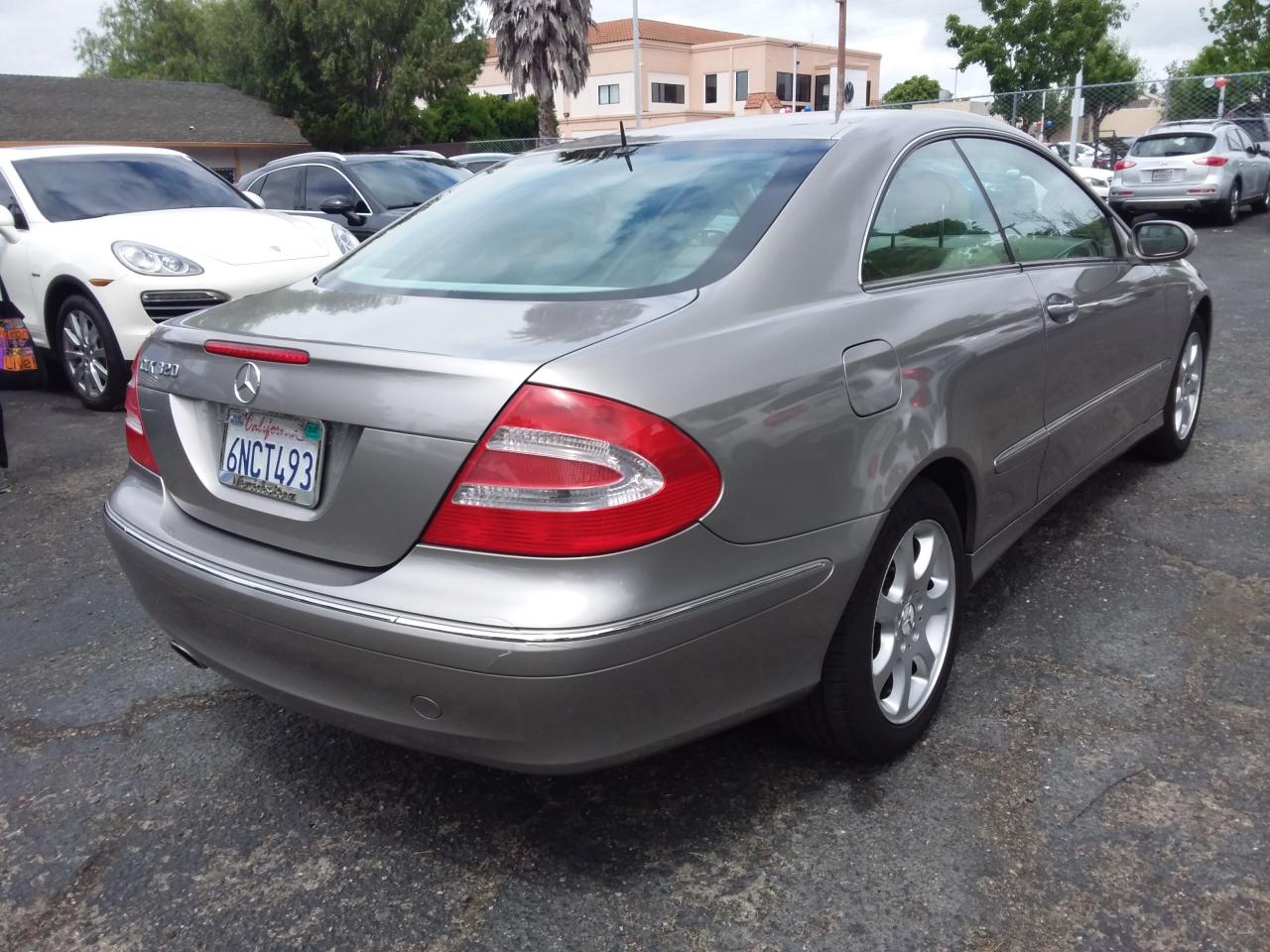 Mercedes-Benz CLK-Class CLK320 Coupe 2004