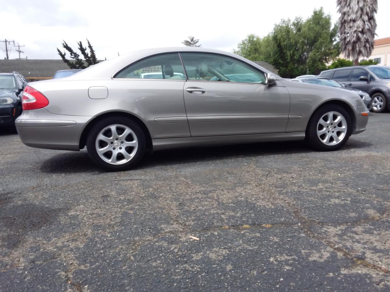 Mercedes-Benz CLK-Class CLK320 Coupe 2004