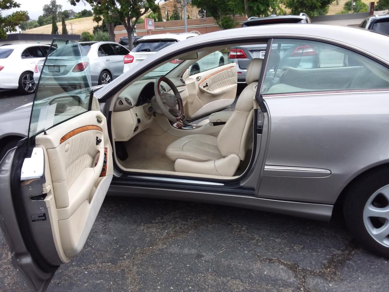 Mercedes-Benz CLK-Class CLK320 Coupe 2004