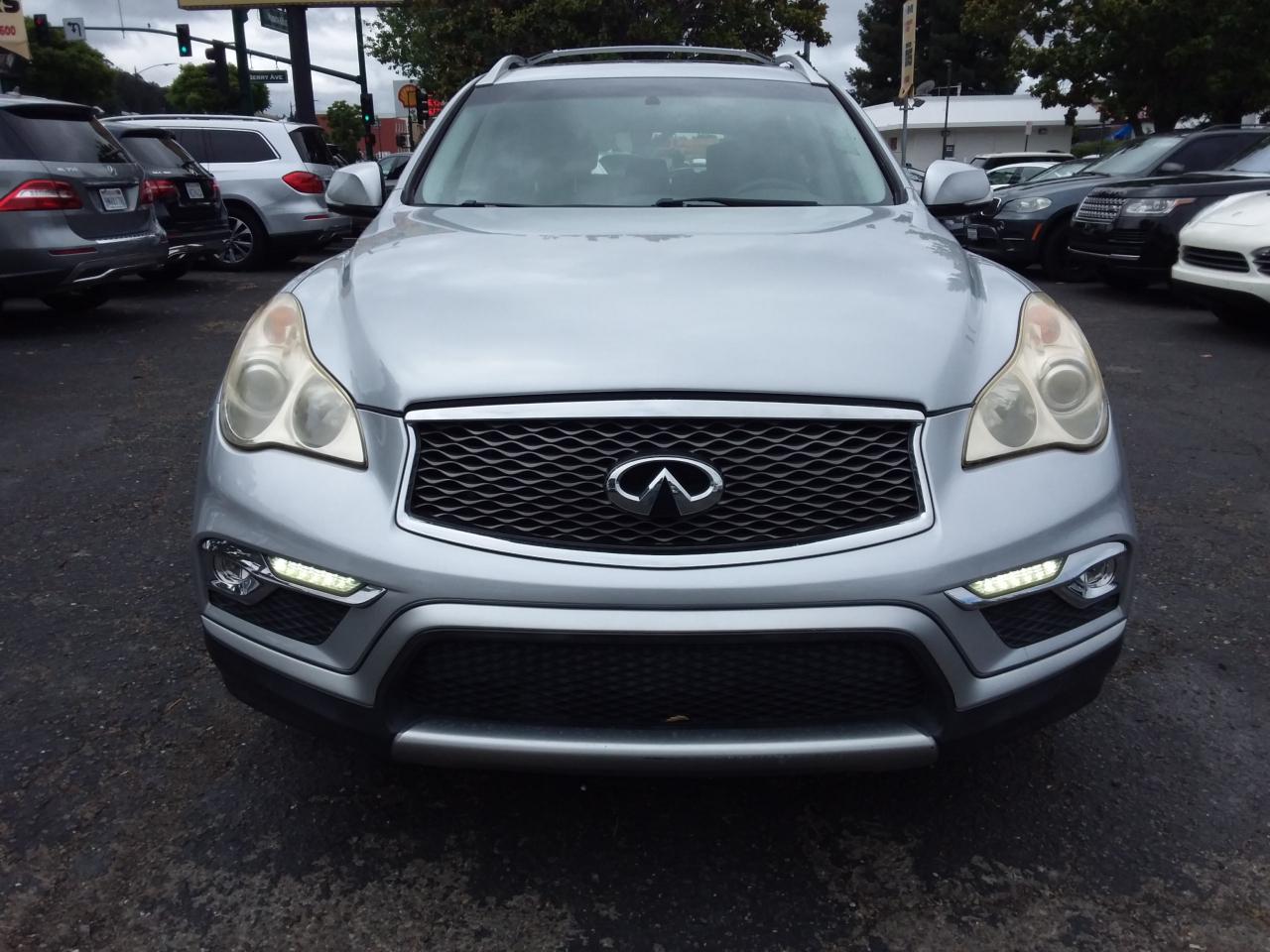 Infiniti QX50 Base RWD 2017