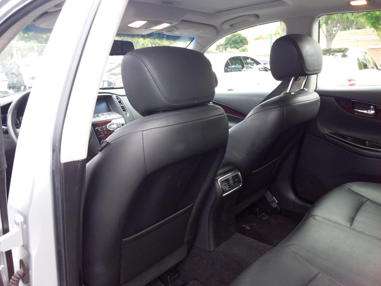 Infiniti QX50 Base RWD 2017