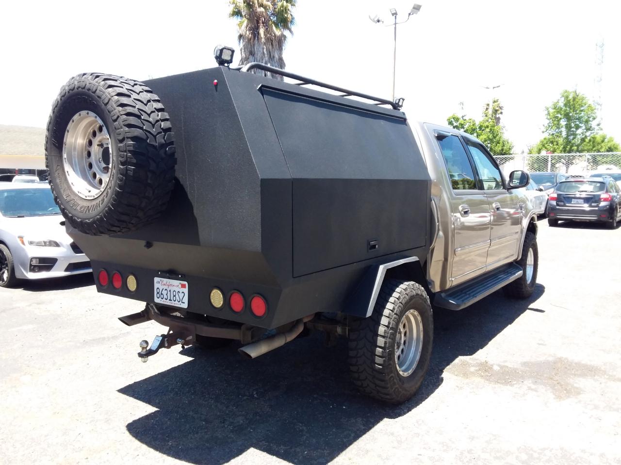 Ford F-150 King Ranch SuperCrew Short Bed 4WD 2002