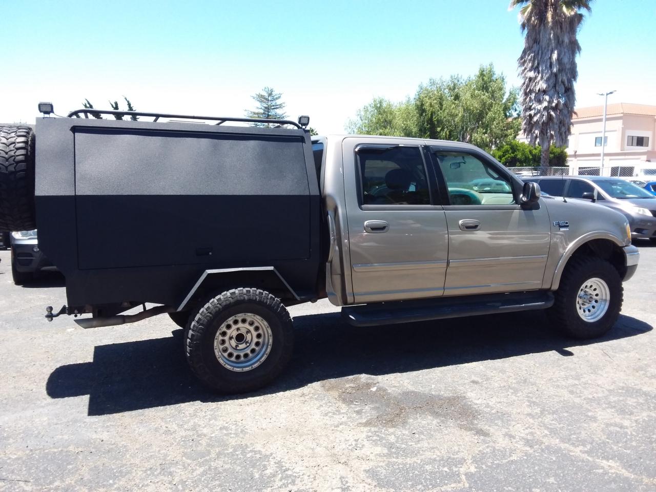 Ford F-150 King Ranch SuperCrew Short Bed 4WD 2002
