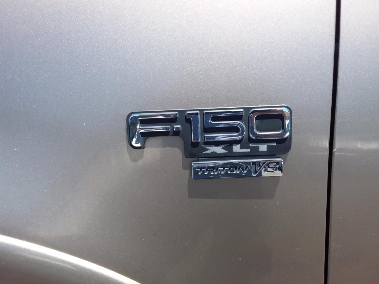 Ford F-150 King Ranch SuperCrew Short Bed 4WD 2002