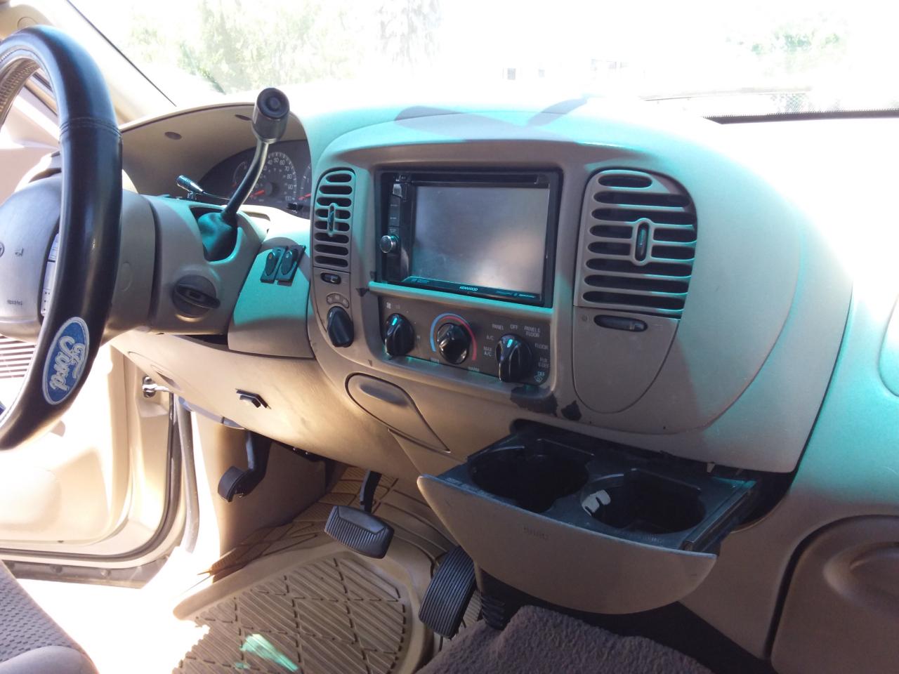Ford F-150 King Ranch SuperCrew Short Bed 4WD 2002