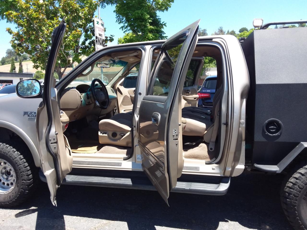 Ford F-150 King Ranch SuperCrew Short Bed 4WD 2002