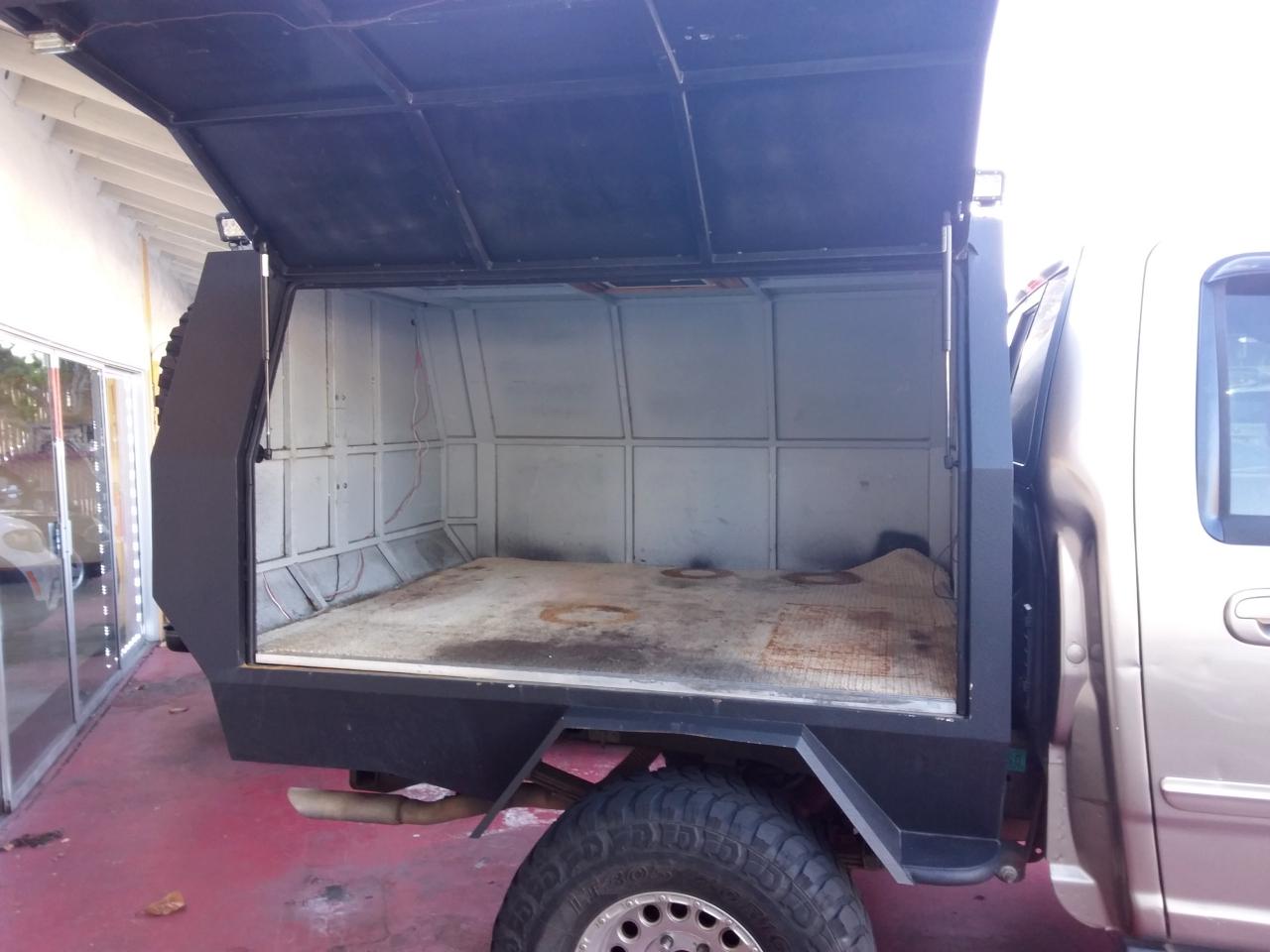 Ford F-150 King Ranch SuperCrew Short Bed 4WD 2002