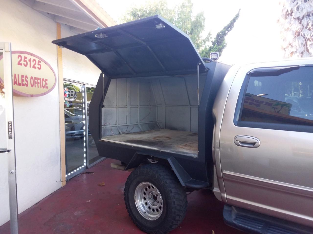 Ford F-150 King Ranch SuperCrew Short Bed 4WD 2002