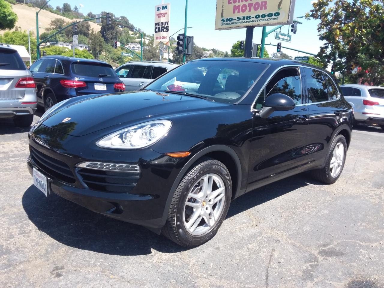 Porsche Cayenne Base 2014