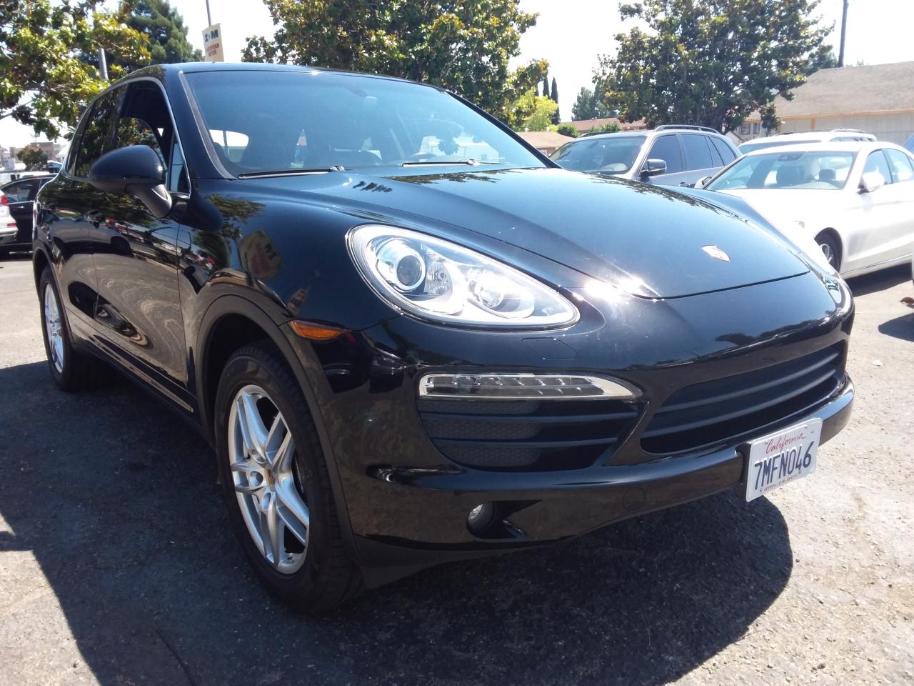Porsche Cayenne Base 2014