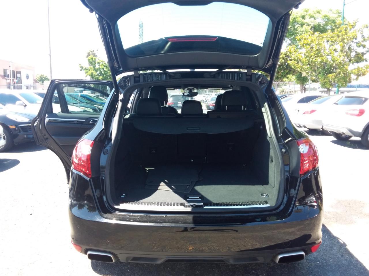 Porsche Cayenne Base 2014