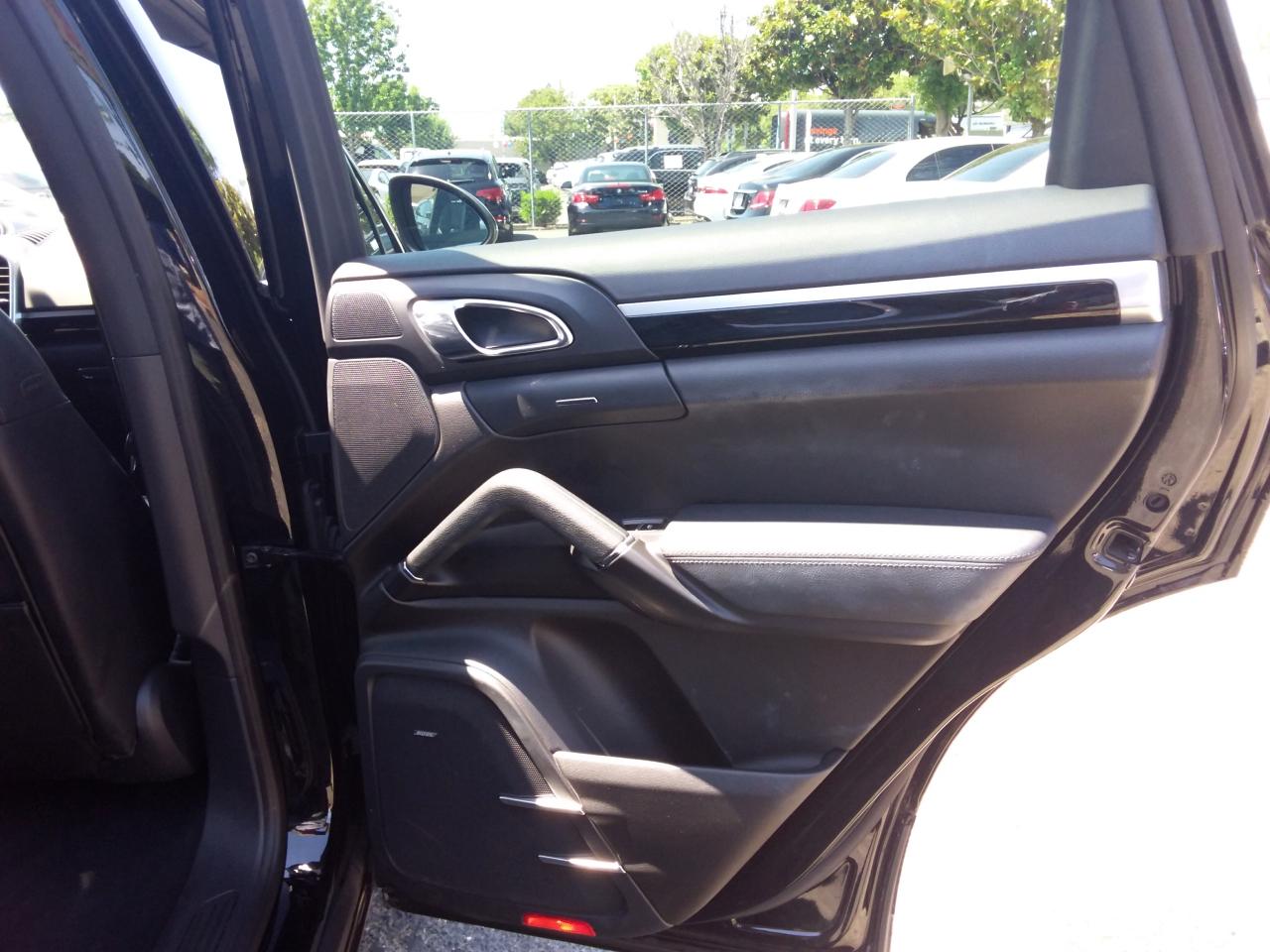 Porsche Cayenne Base 2014