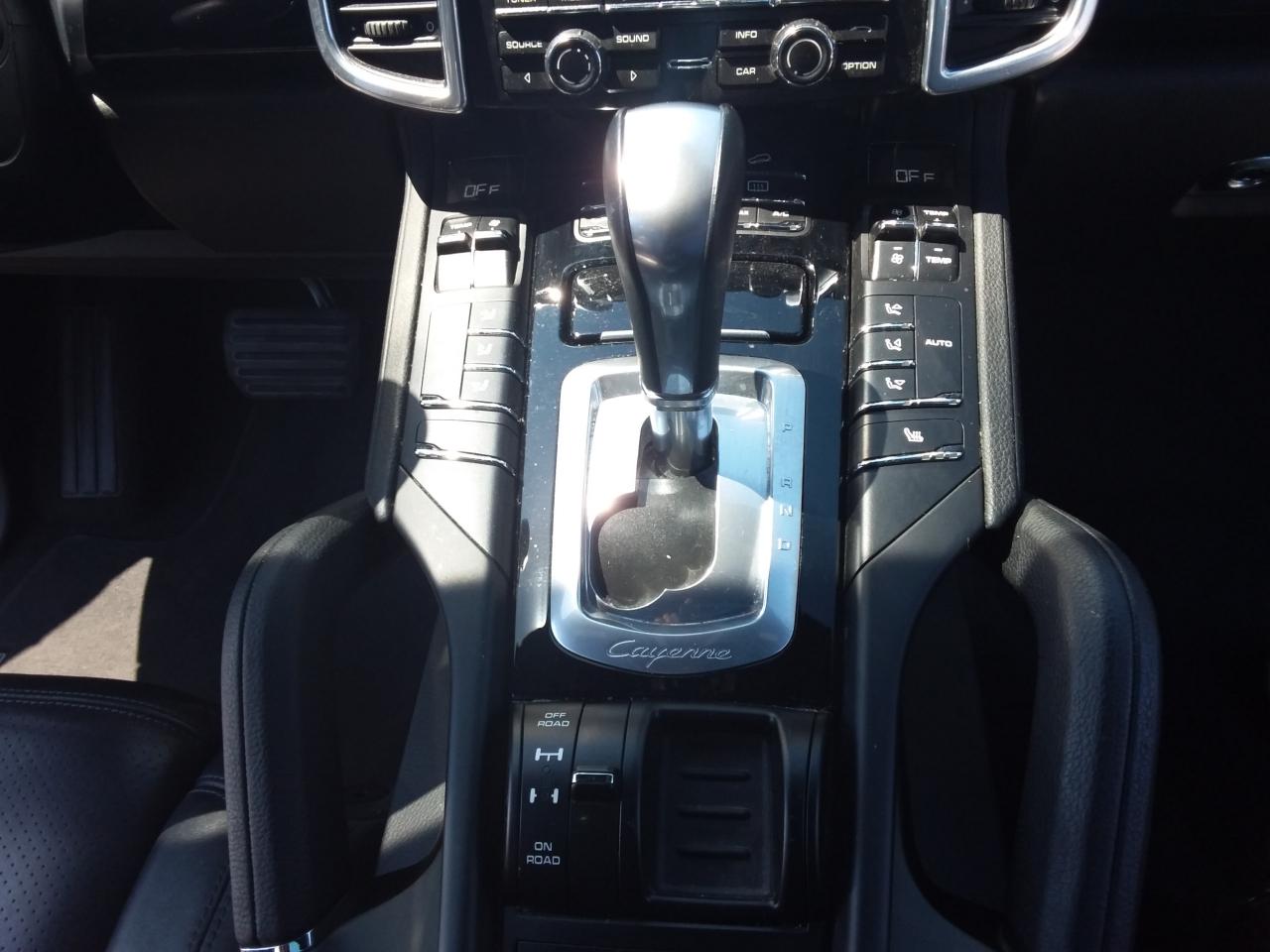 Porsche Cayenne Base 2014